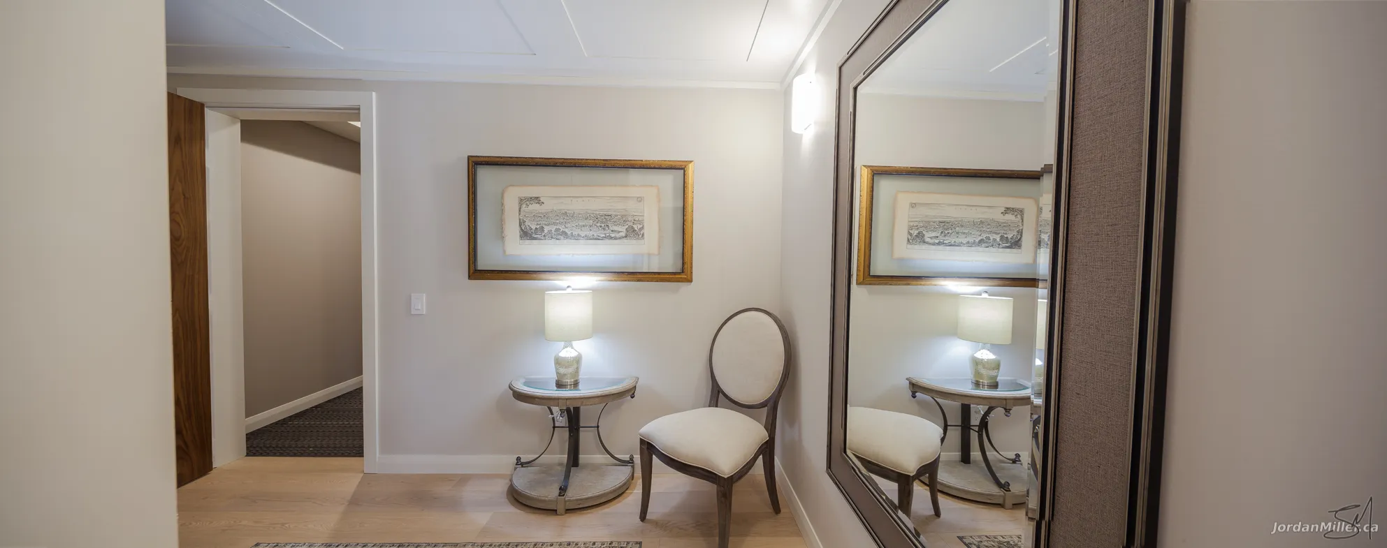 Entryway with keyless access